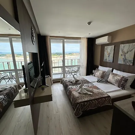 Ξενοδοχείο με διαμερίσματα Sea View Private Paradiso B 508 4*